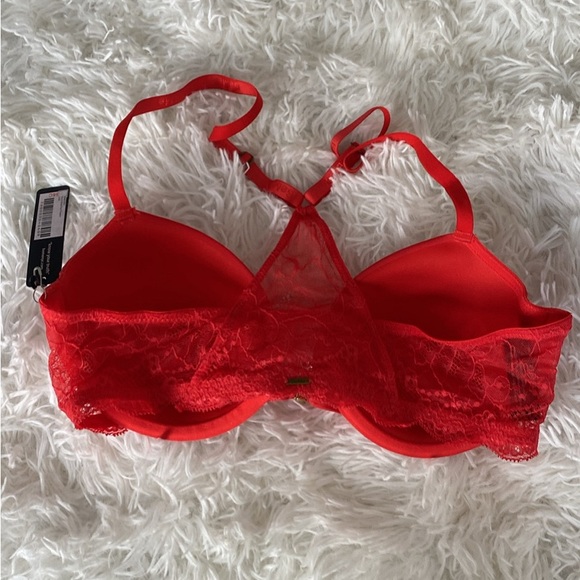 Elegant Red Lace Bra 34C - Picture 2 of 3